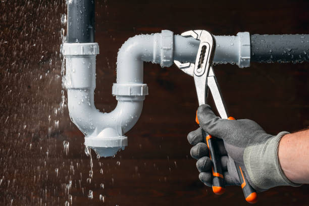 Professional Leak Detection technician working in Fairlawn, OH